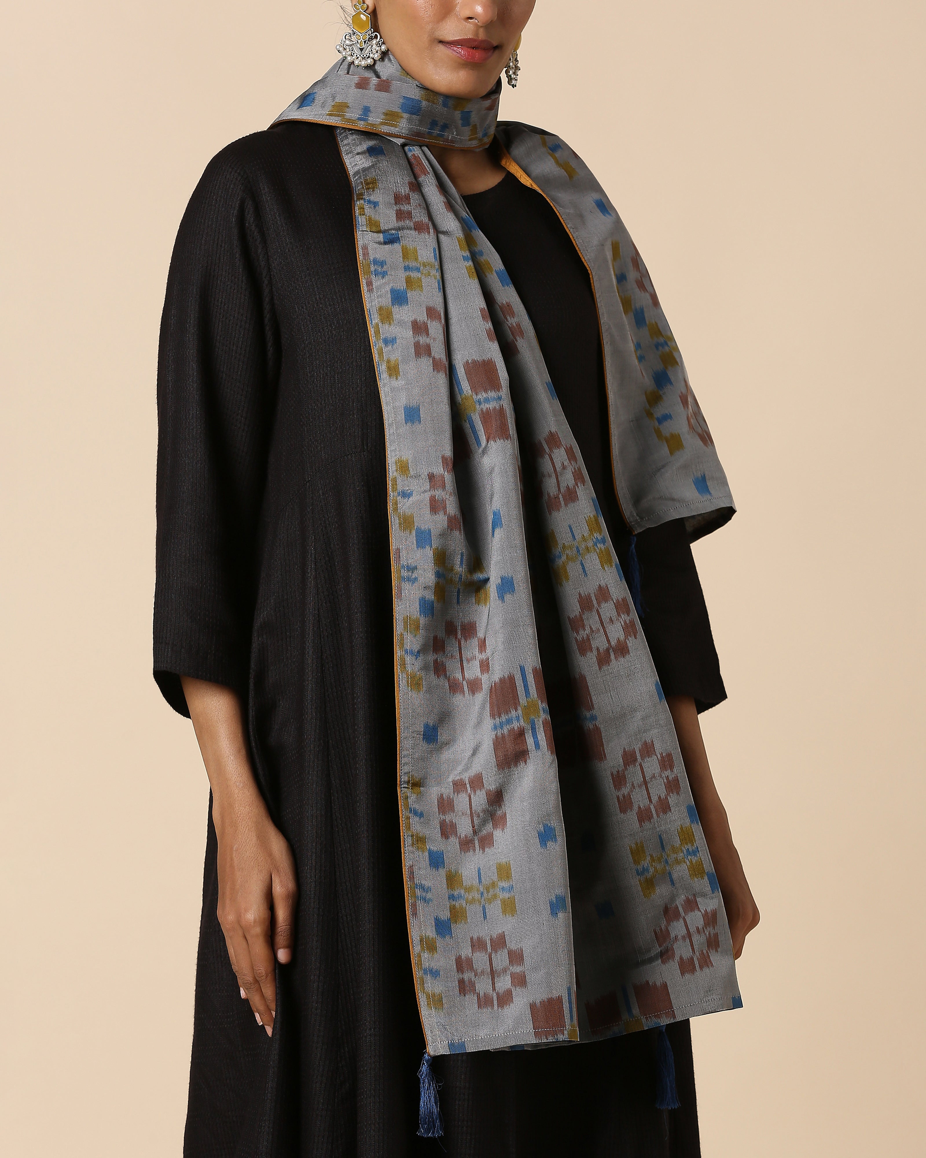 Maanu Pochampally Warp Ikat Silk Stole