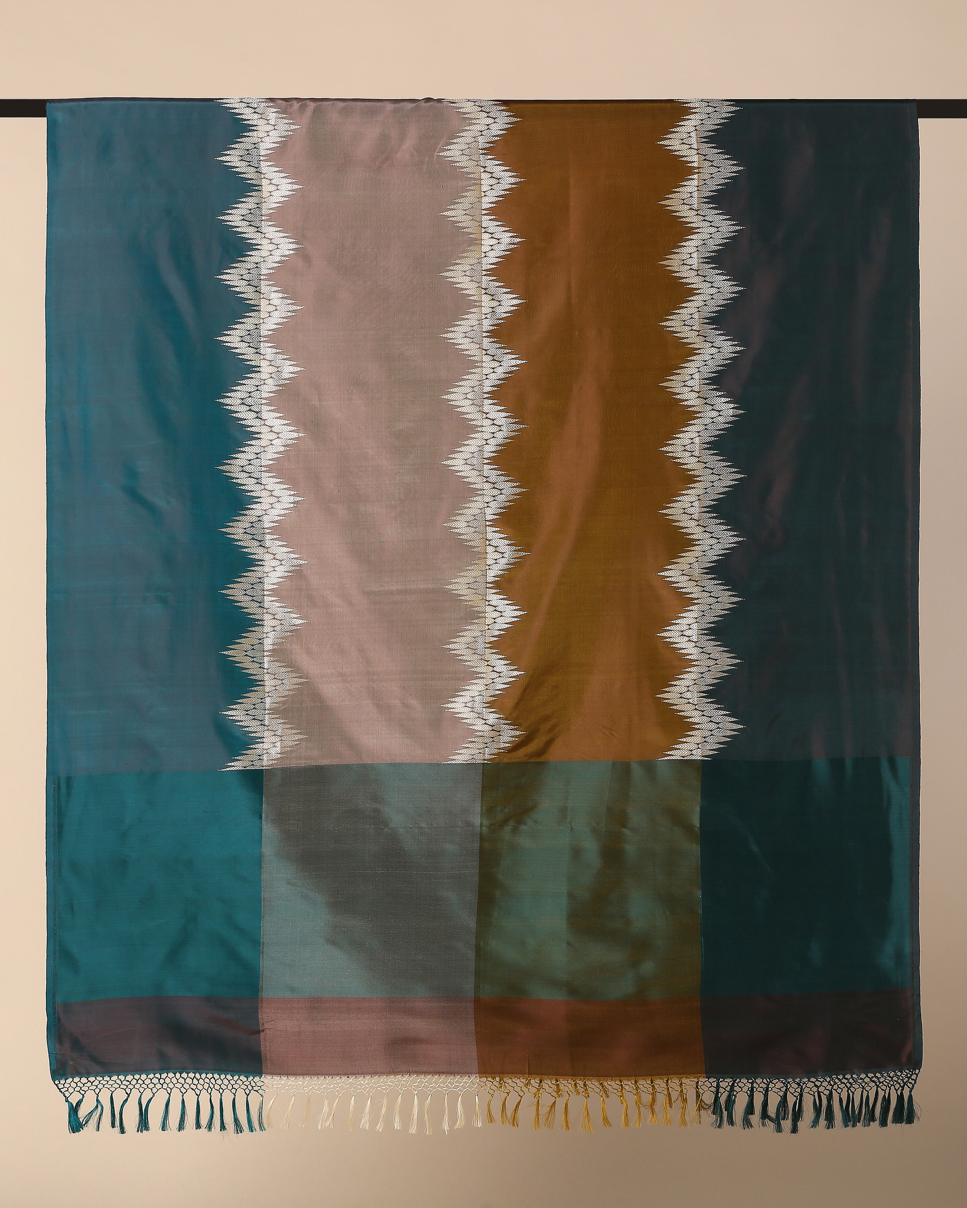 Osaka Banarasi Kadwa Silk Dupatta