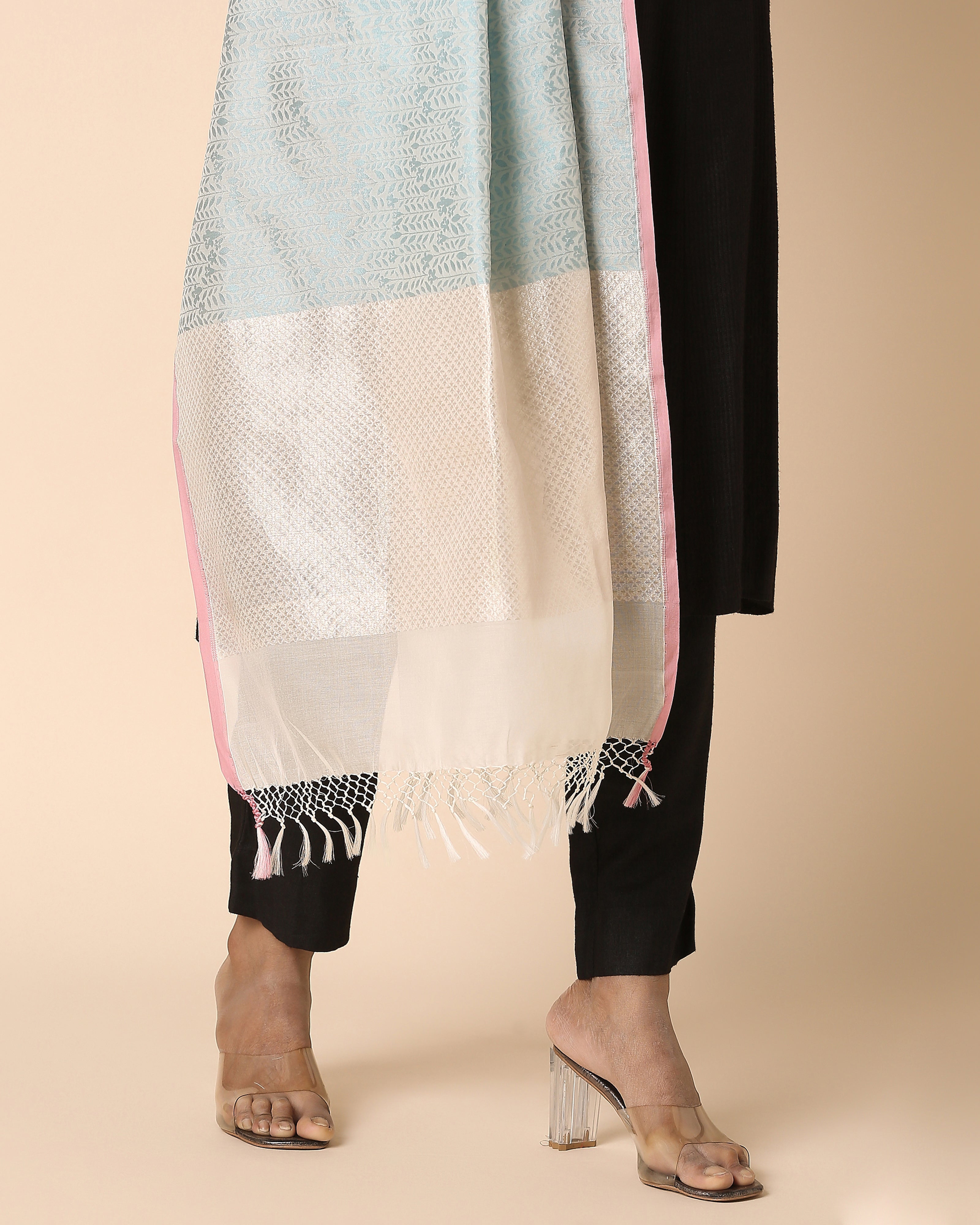 Trayi Banarasi Cutwork Silk Cotton Dupatta