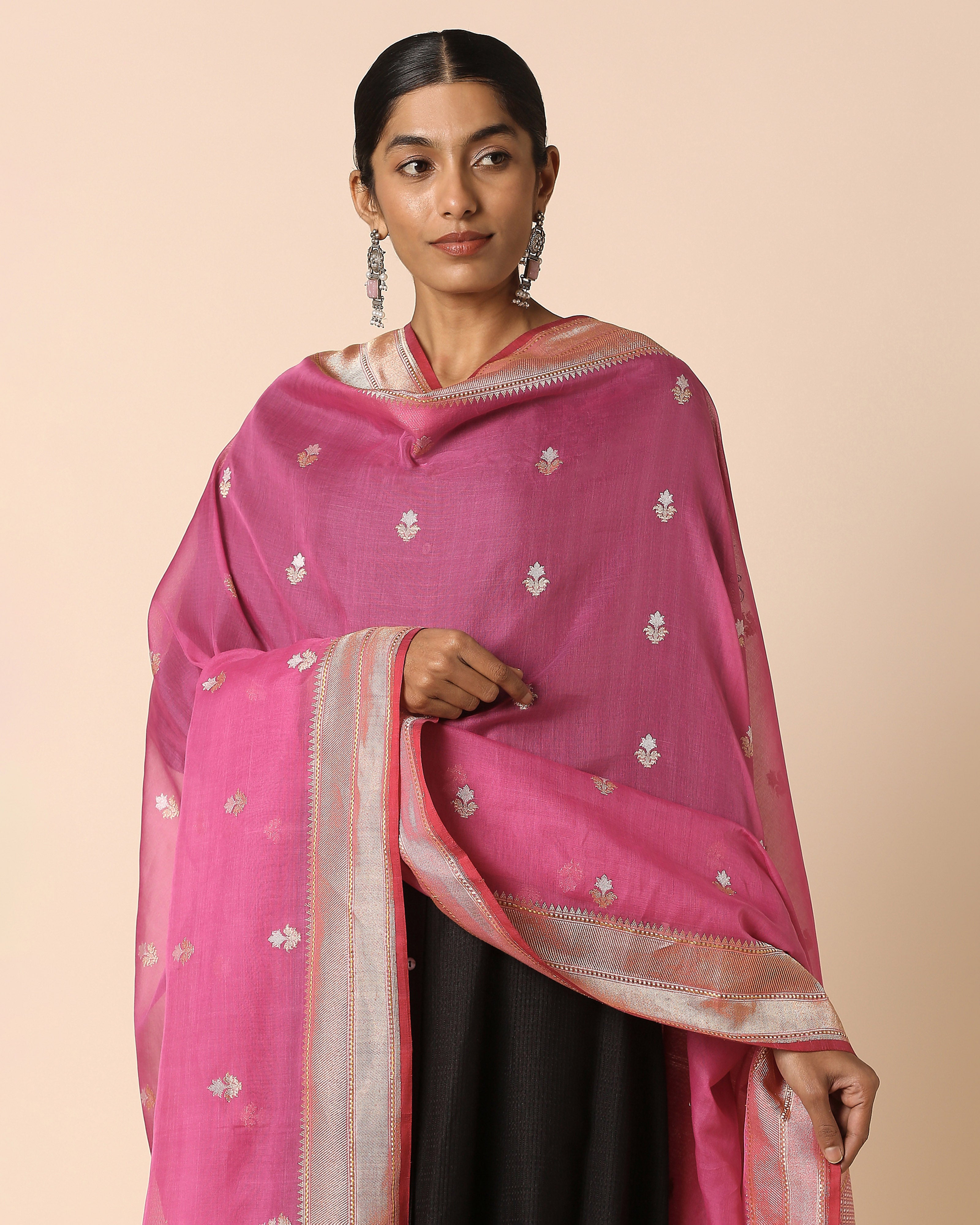 Parnika Banarasi Kadwa Cotton Dupatta