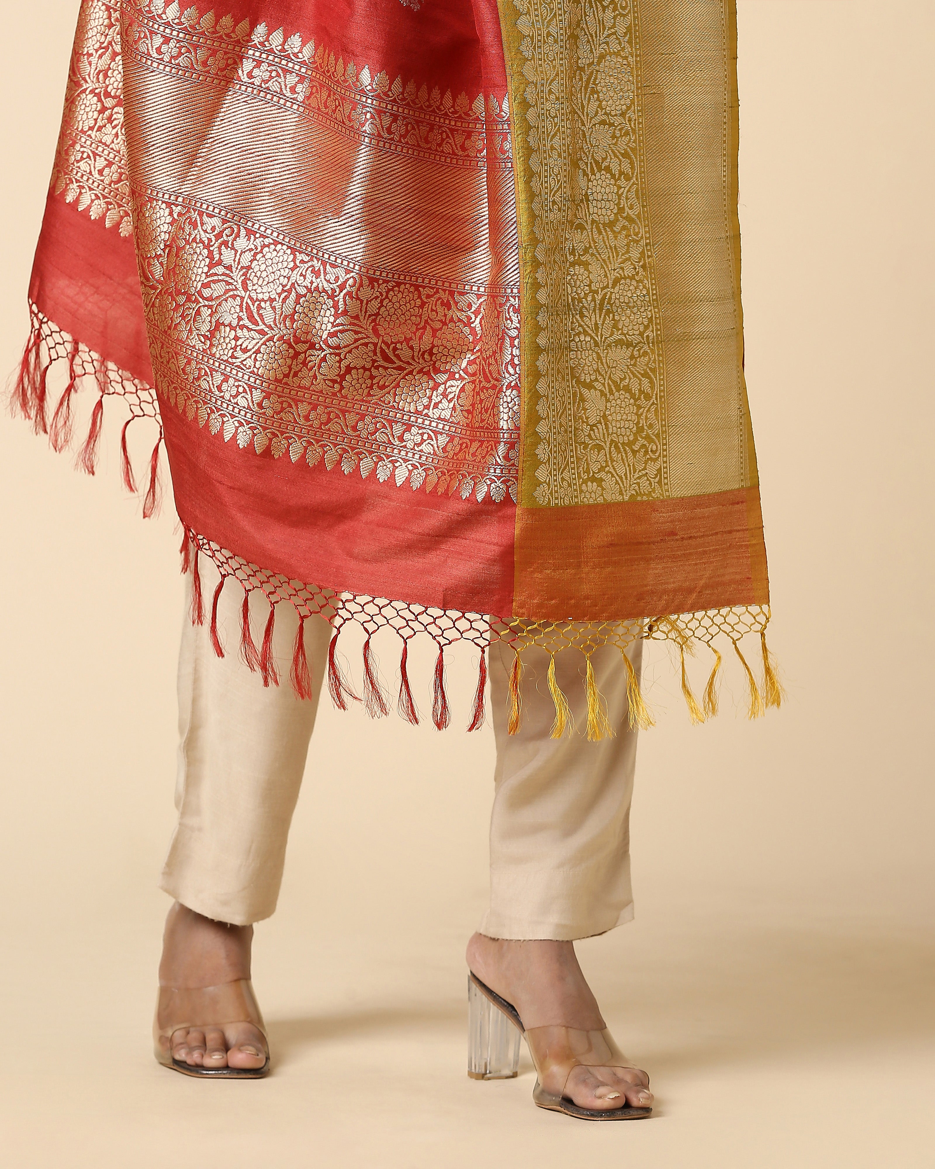 Sarva Banarasi Kadwa Silk Dupatta