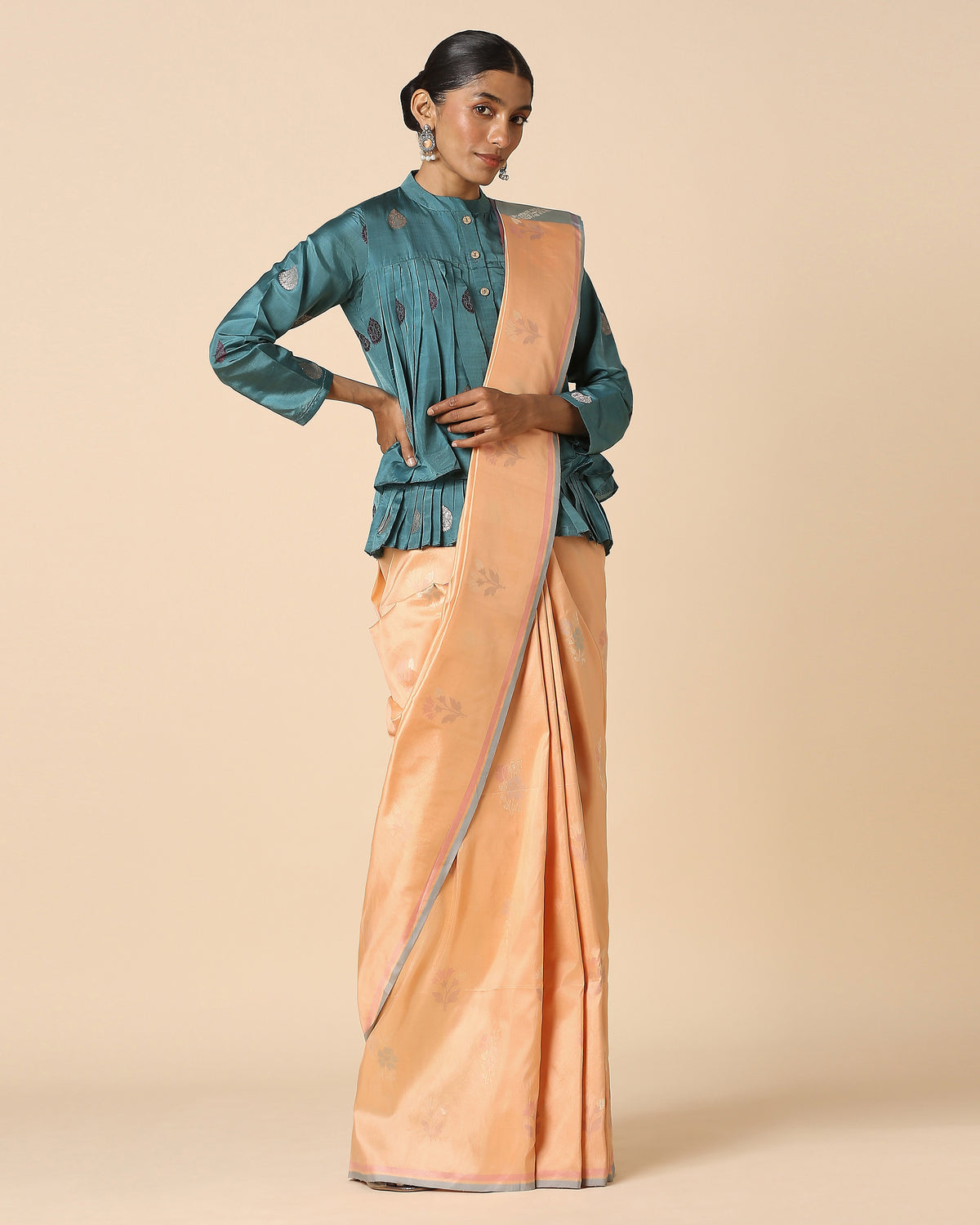 Amazni Banarasi Jamdani Silk Saree