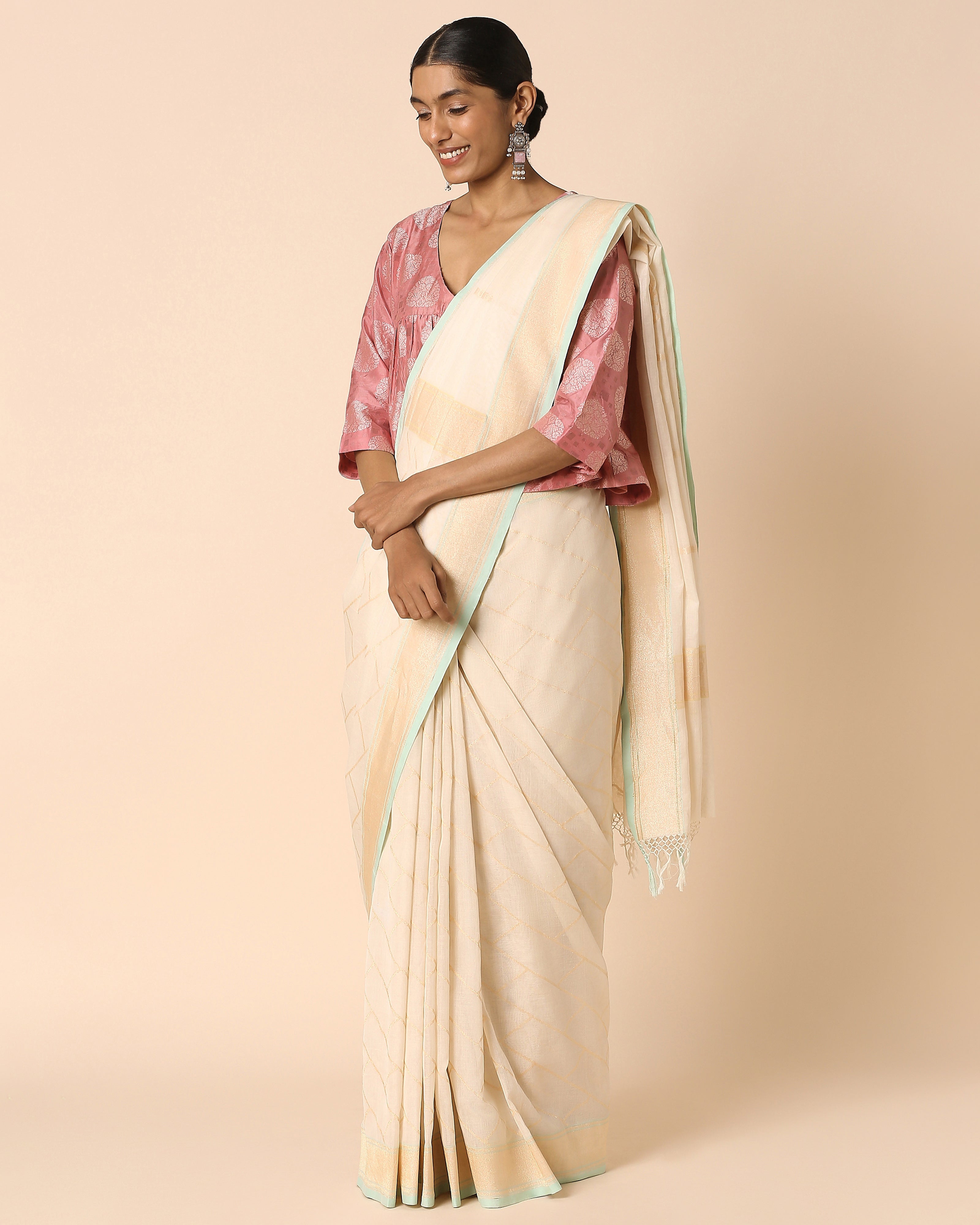 Nuvia Banarasi Jamdani Cotton Saree
