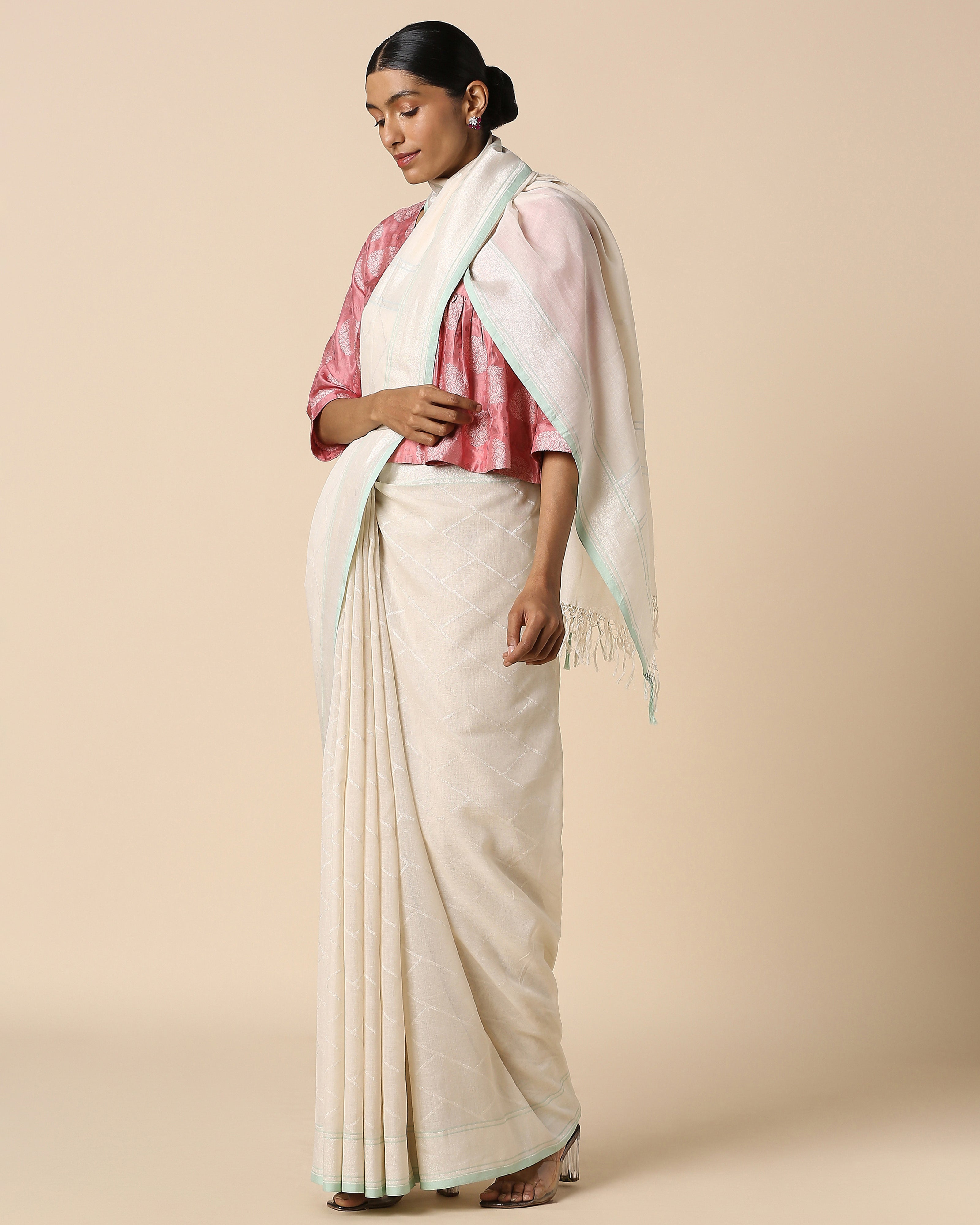Nuvia Banarasi Jamdani Cotton Saree