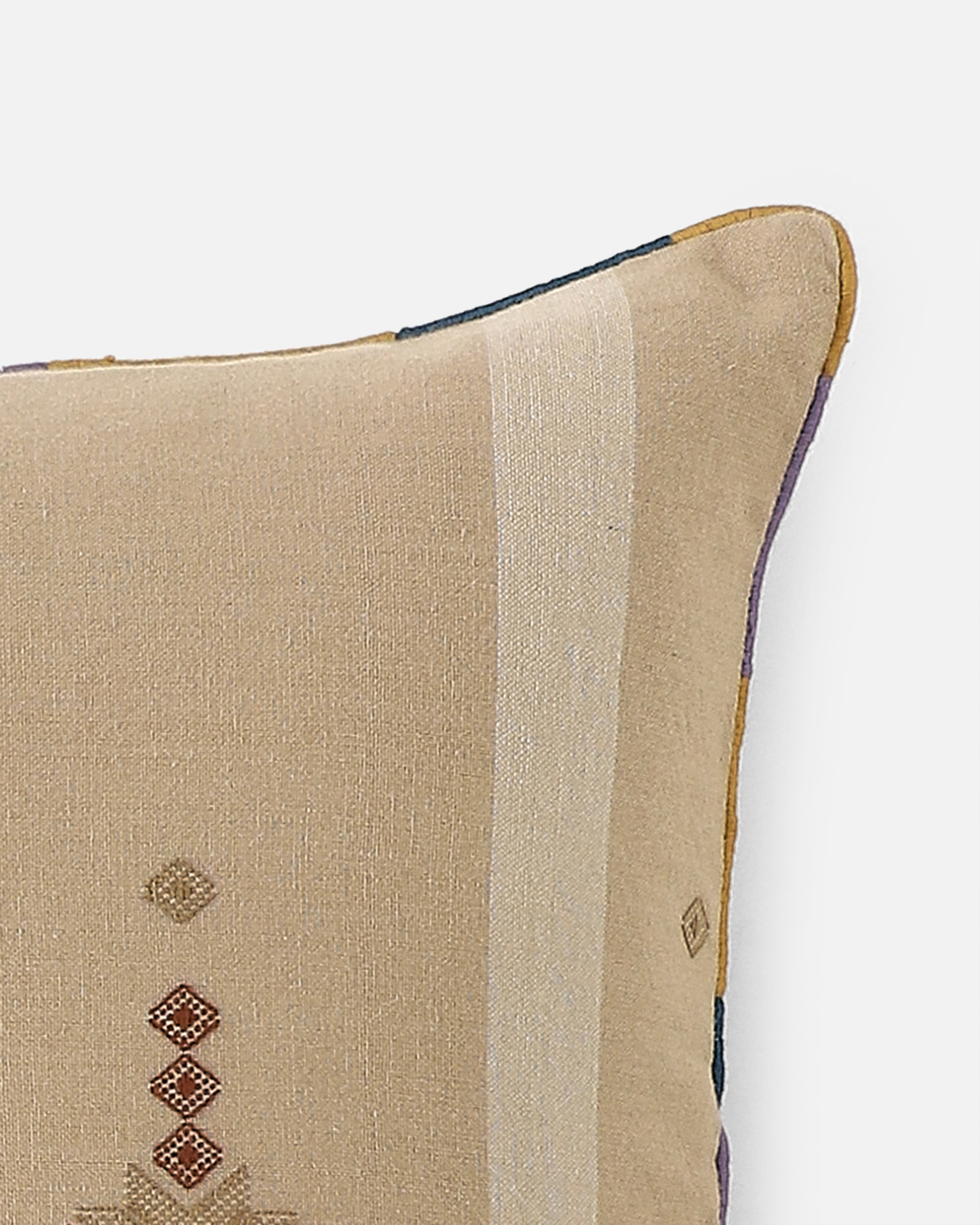 Roha Bhujodi Extra Weft Cotton Cushion Cover