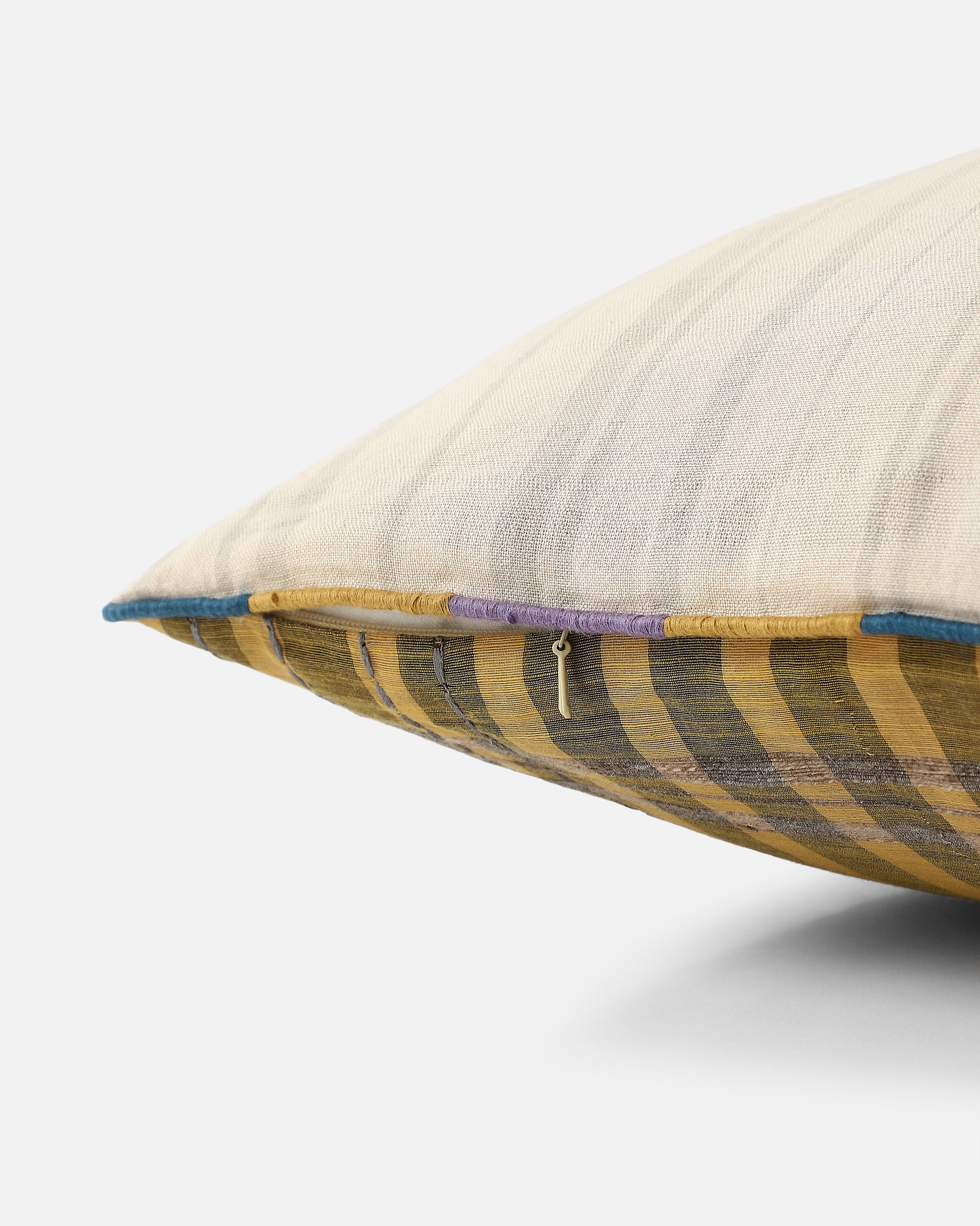 Sina Bhujodi Plain Weave Cotton Cushion Cover